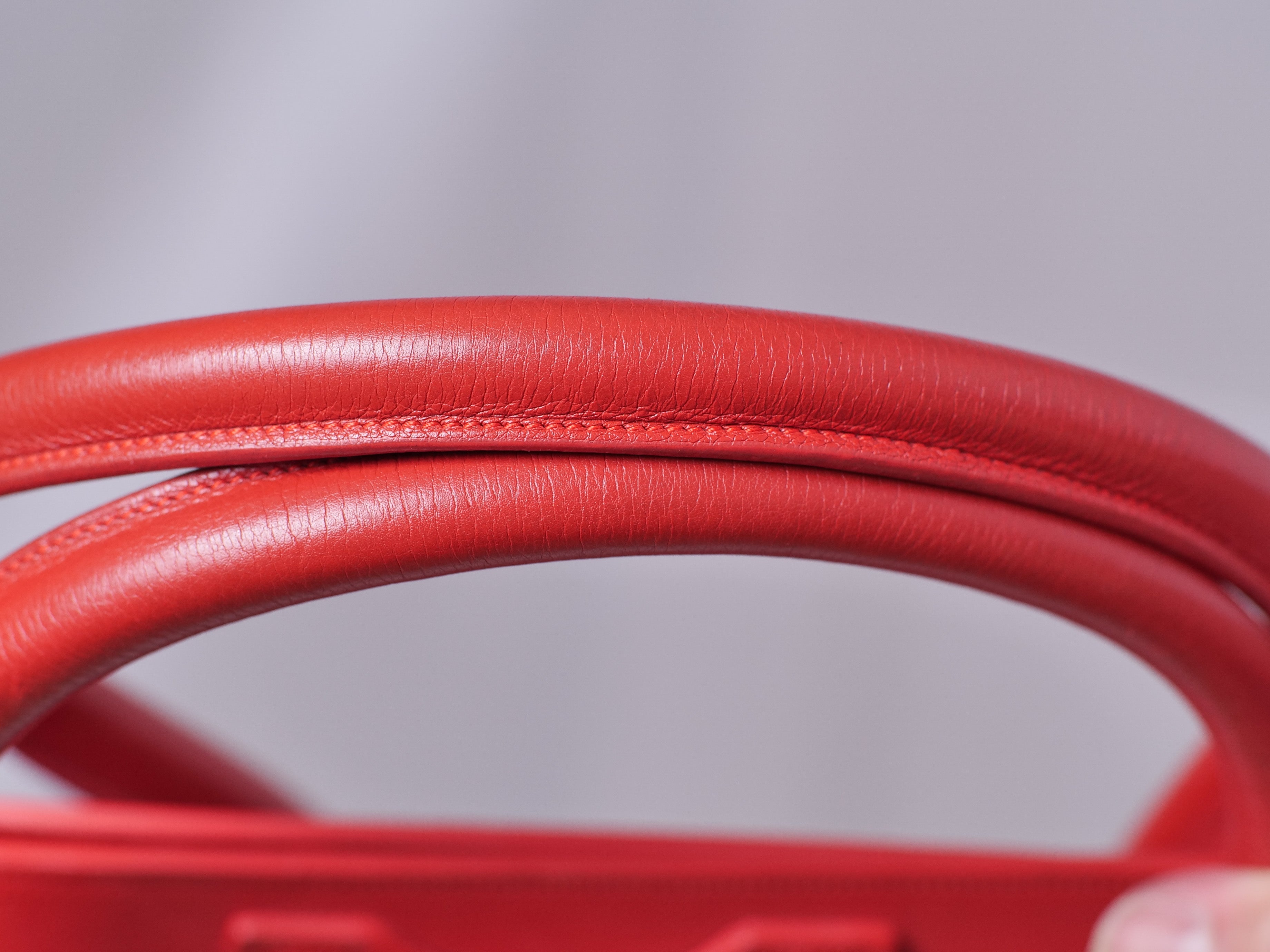 Bolsa Celine Luggage Micro de Cuero Rojo