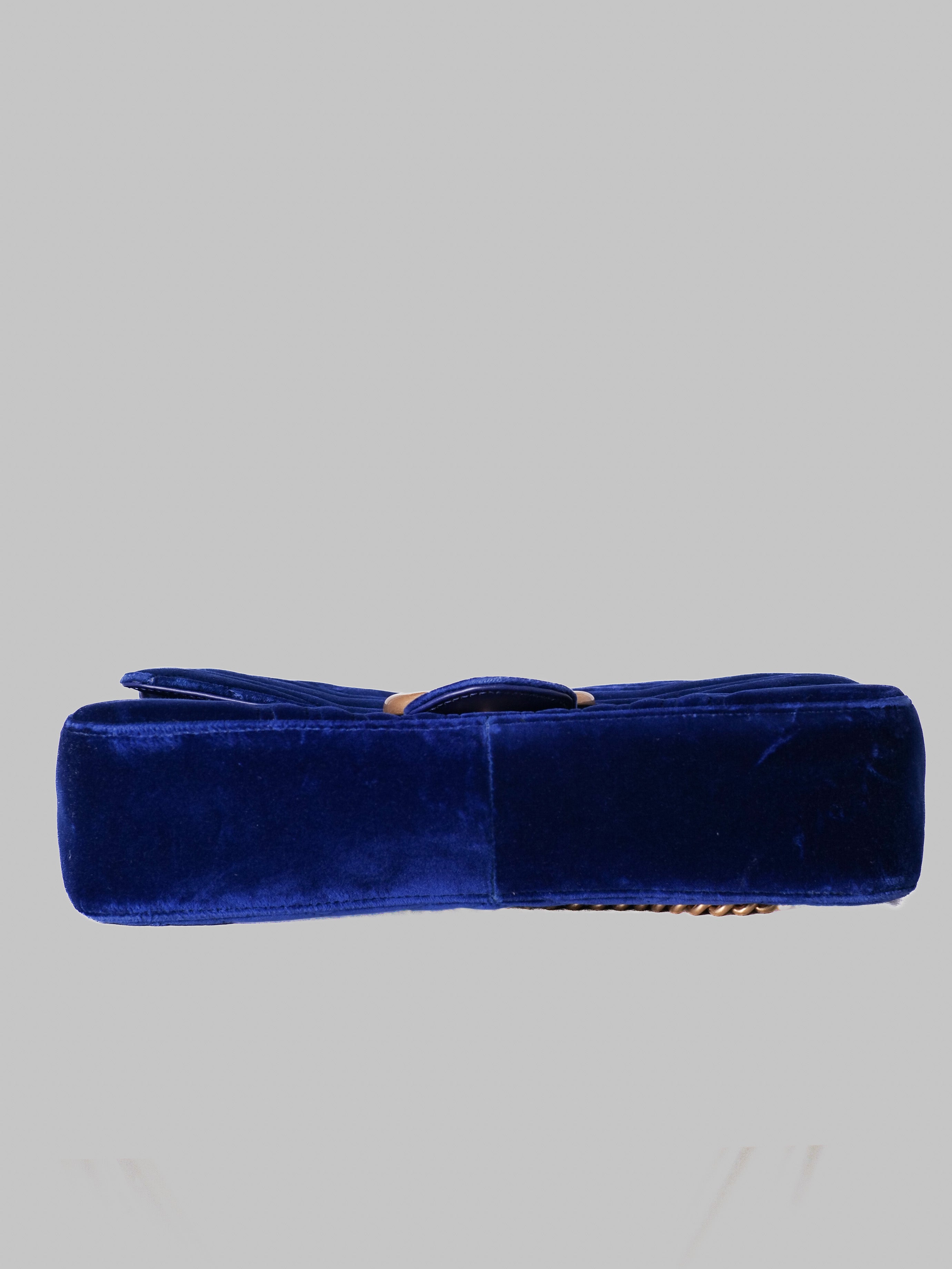Gucci GG Marmont Medium Velvet Shoulder Bag